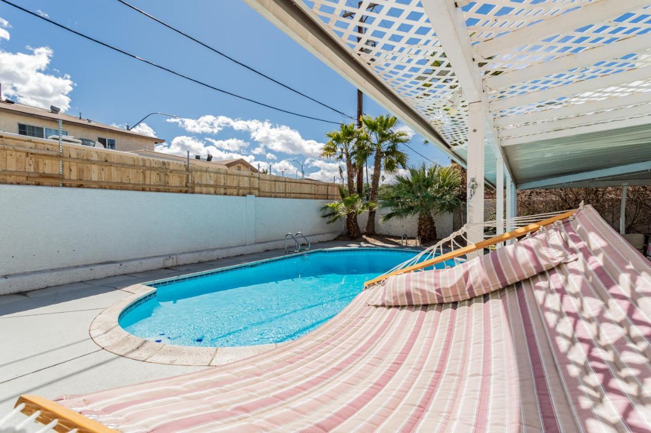 Вилла The Vegas Escape - Near The Airport/Strip With Pool Лас-Вегас Экстерьер фото