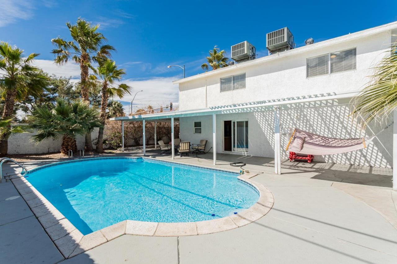 Вилла The Vegas Escape - Near The Airport/Strip With Pool Лас-Вегас Экстерьер фото