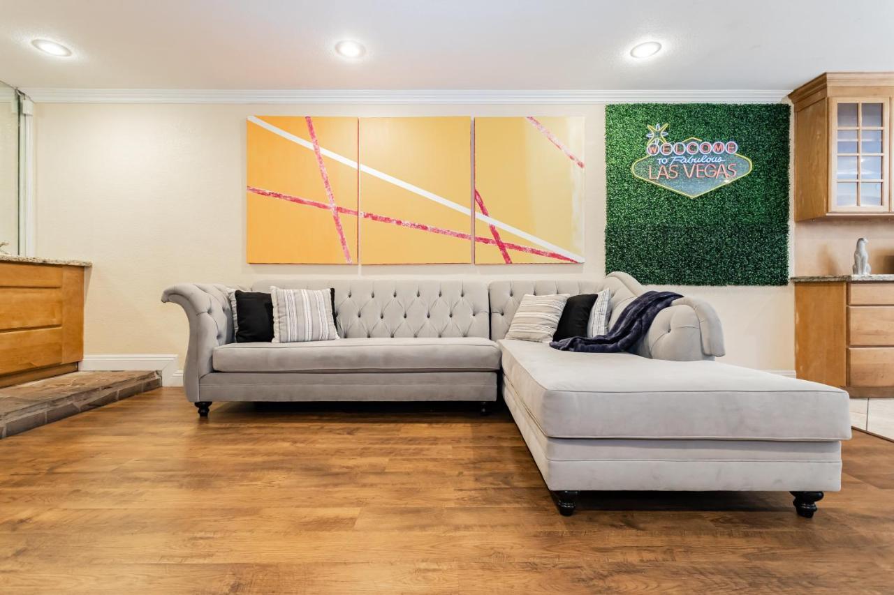 Вилла The Vegas Escape - Near The Airport/Strip With Pool Лас-Вегас Экстерьер фото