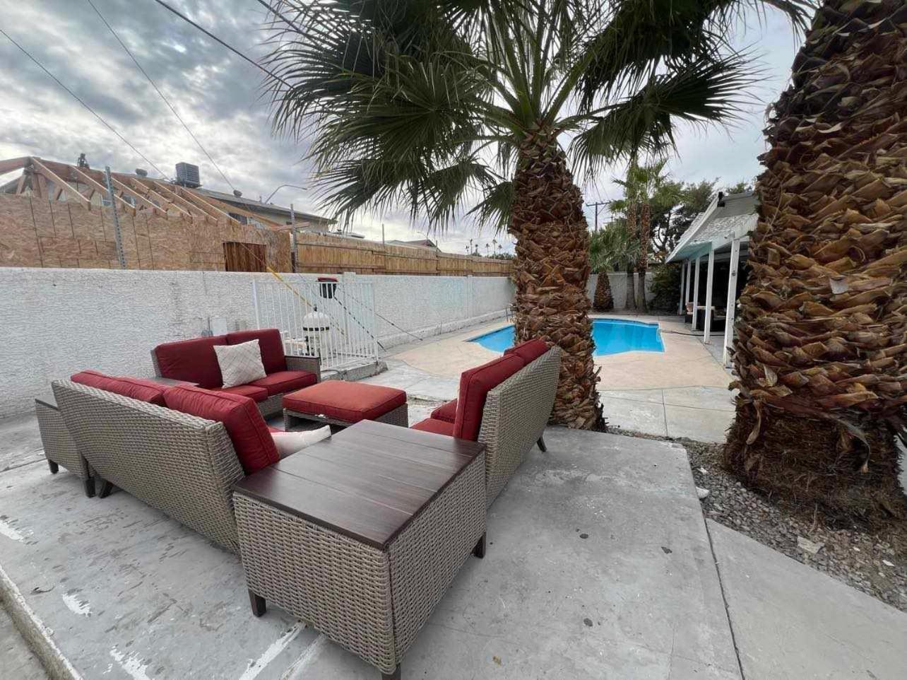 Вилла The Vegas Escape - Near The Airport/Strip With Pool Лас-Вегас Экстерьер фото